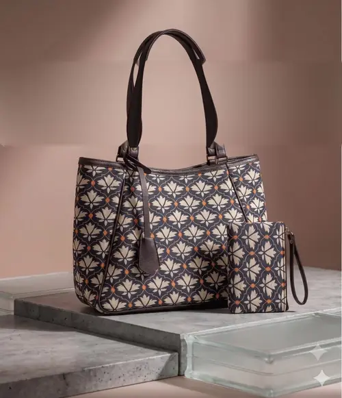 Brownie Tote Bag - Navy Lotus