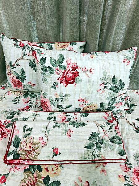 Red Pink Rose Floral Print Cotton Bedsheet - Red, Pink, Green, White